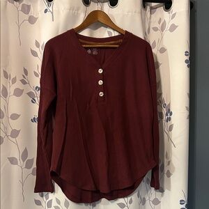 Legendary Whitetails Maroon Long Sleeve Henley